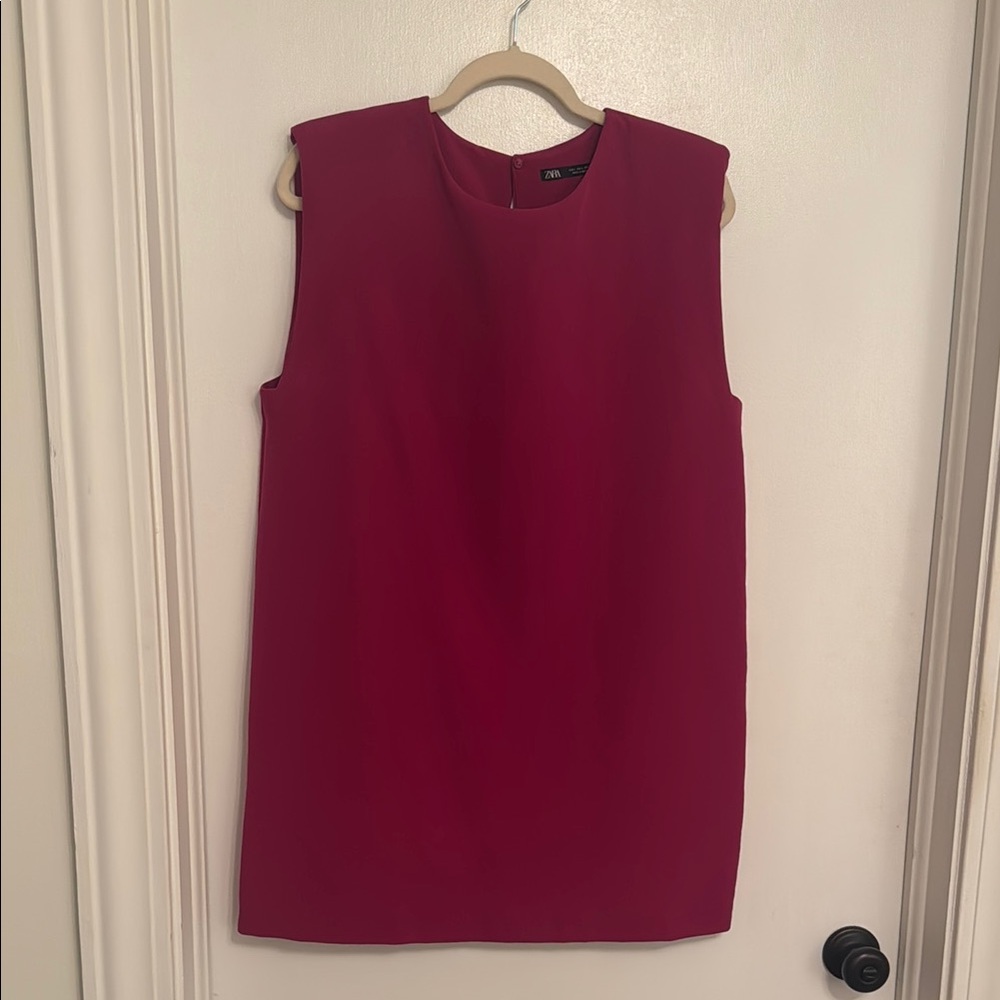 Zara Sleeveless Shift Dress in Wine